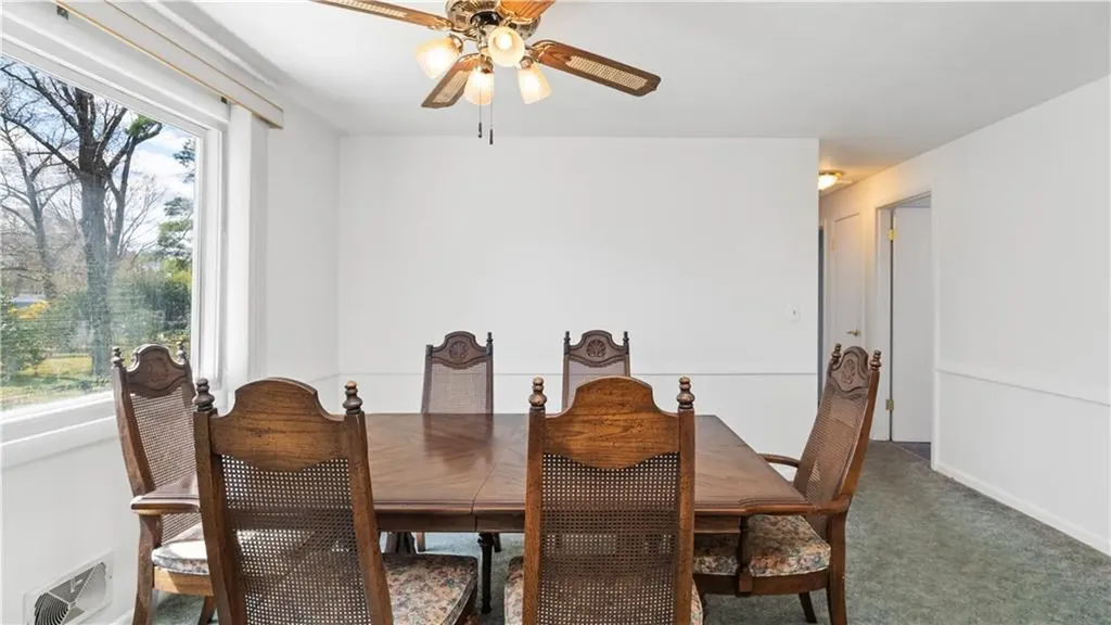 71 Evergreen Road North Kingstown RI 02852