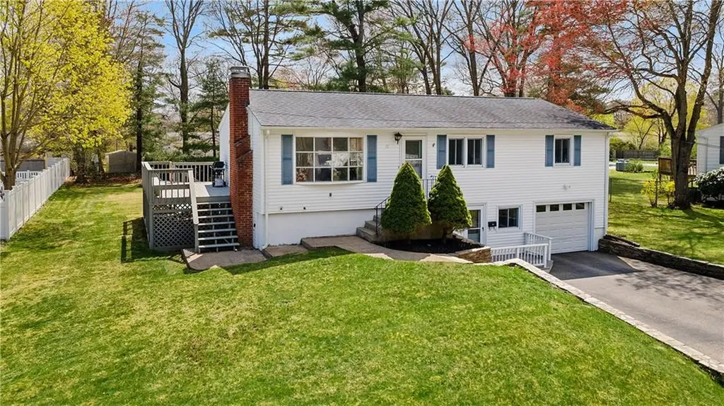 71 Evergreen Road North Kingstown RI 02852