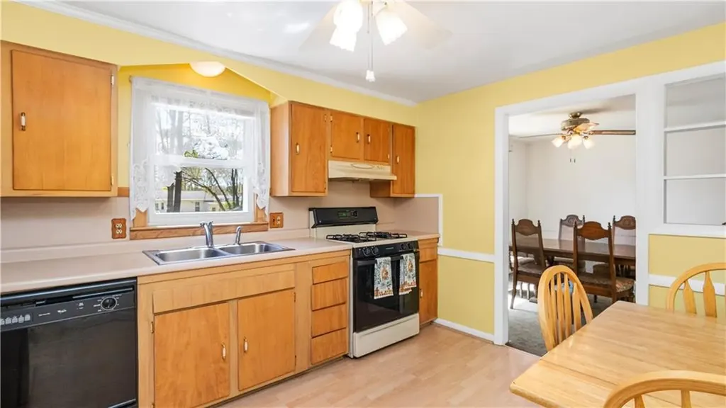 71 Evergreen Road North Kingstown RI 02852