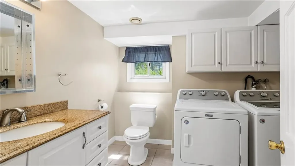 71 Evergreen Road North Kingstown RI 02852