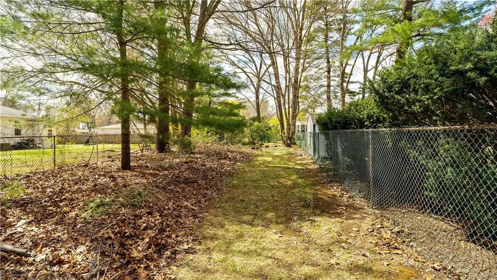 71 Evergreen Road North Kingstown RI 02852