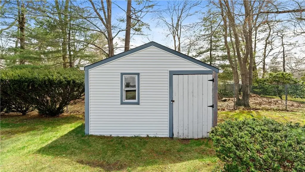 71 Evergreen Road North Kingstown RI 02852