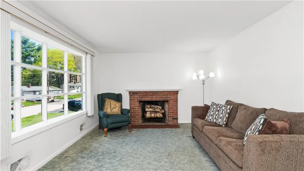 71 Evergreen Road North Kingstown RI 02852