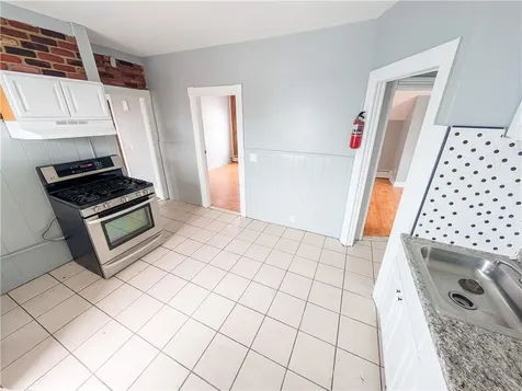 53 Bancroft Street Providence RI 02909