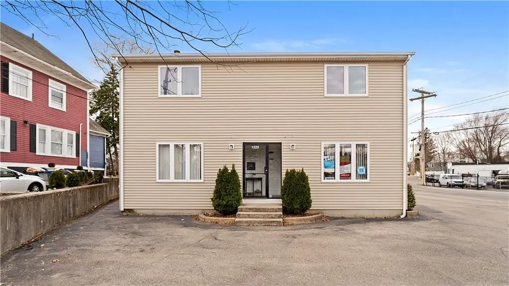 1225 Cranston Street Cranston RI 02920