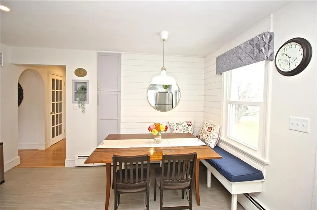 139 Coggeshall Avenue Newport RI 02840