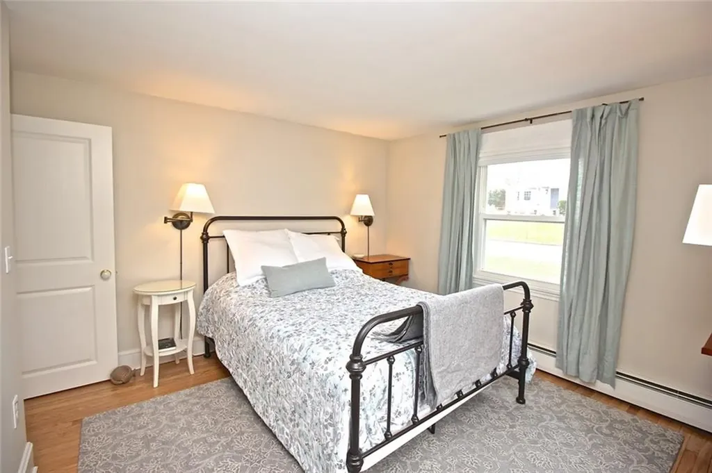 139 Coggeshall Avenue Newport RI 02840