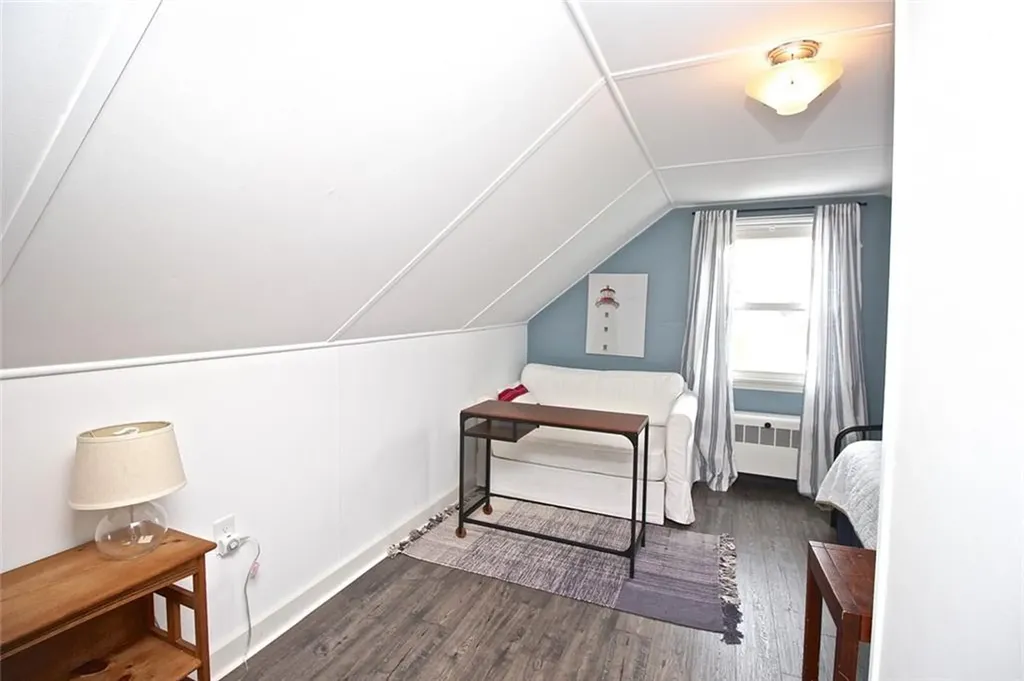139 Coggeshall Avenue Newport RI 02840