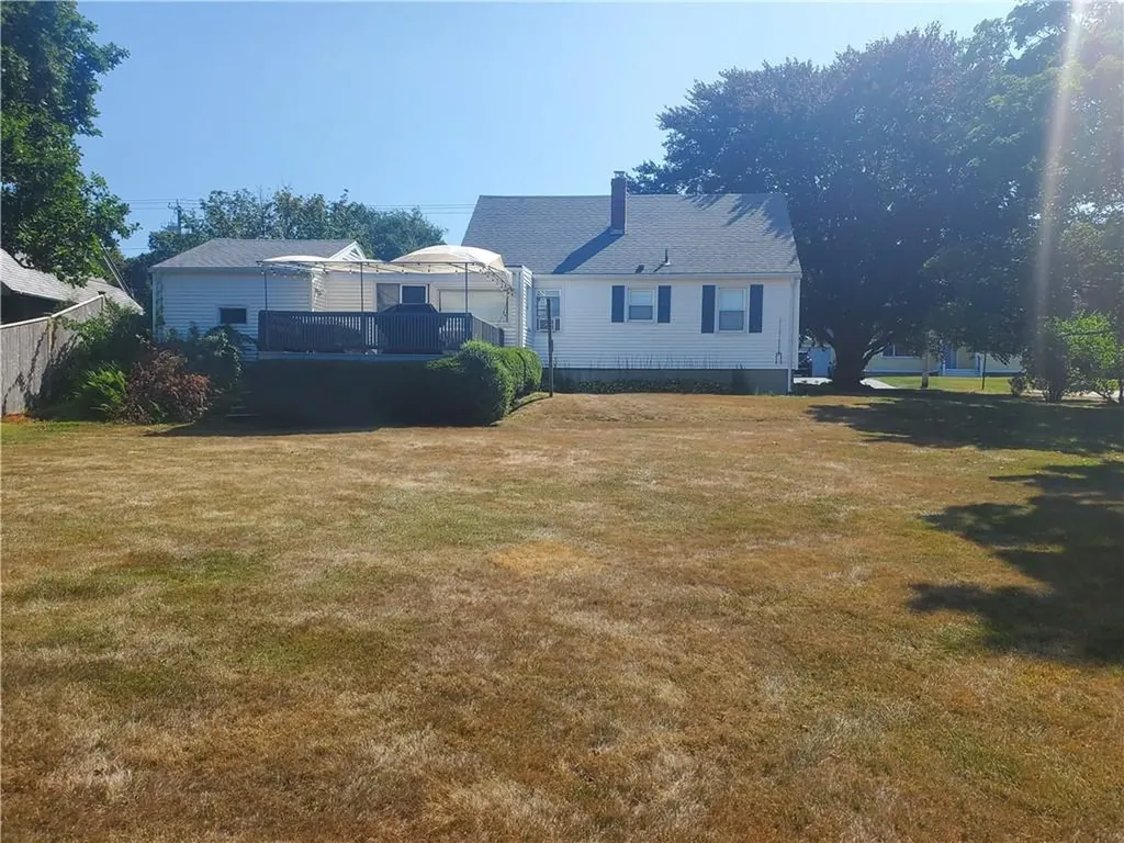 139 Coggeshall Avenue Newport RI 02840