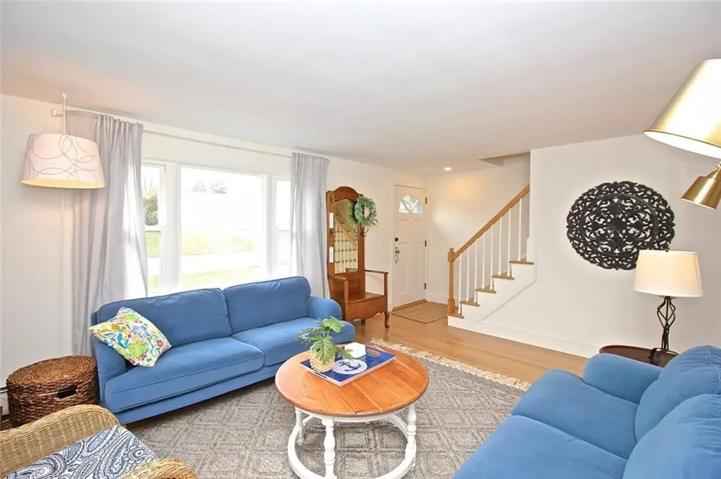 139 Coggeshall Avenue Newport RI 02840
