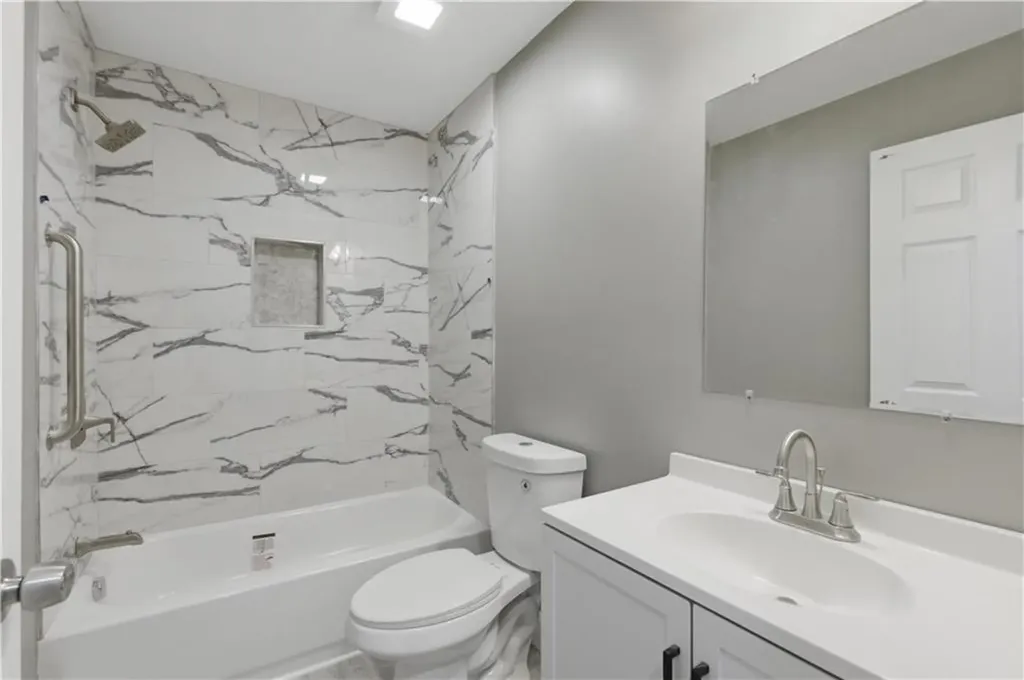 241 Pocasset Avenue Providence RI 02919