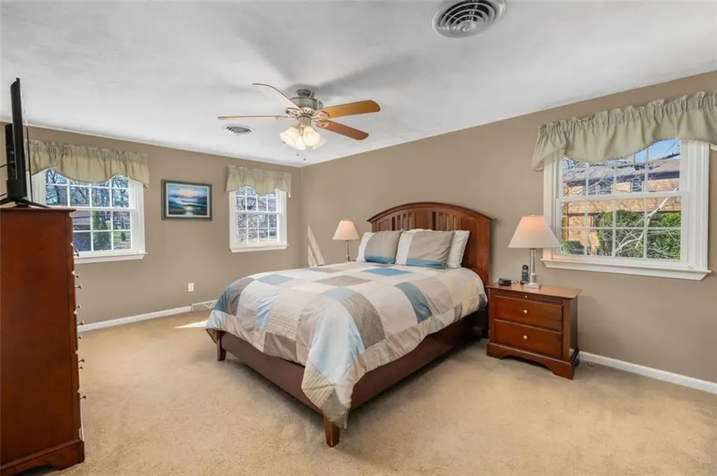 121 Zinnia Street Warwick RI 02886