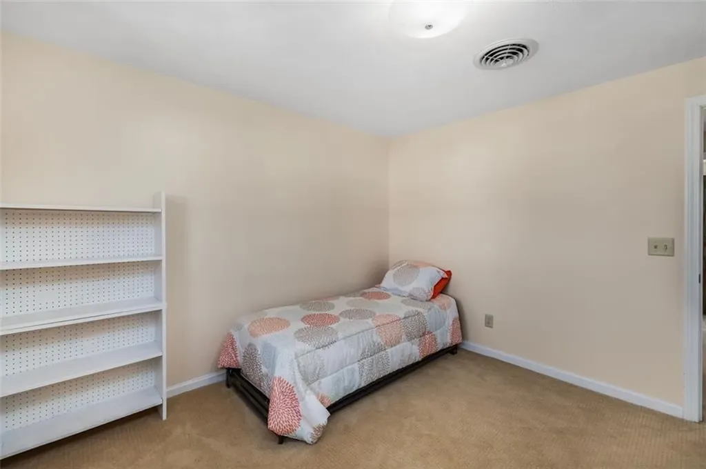 121 Zinnia Street Warwick RI 02886
