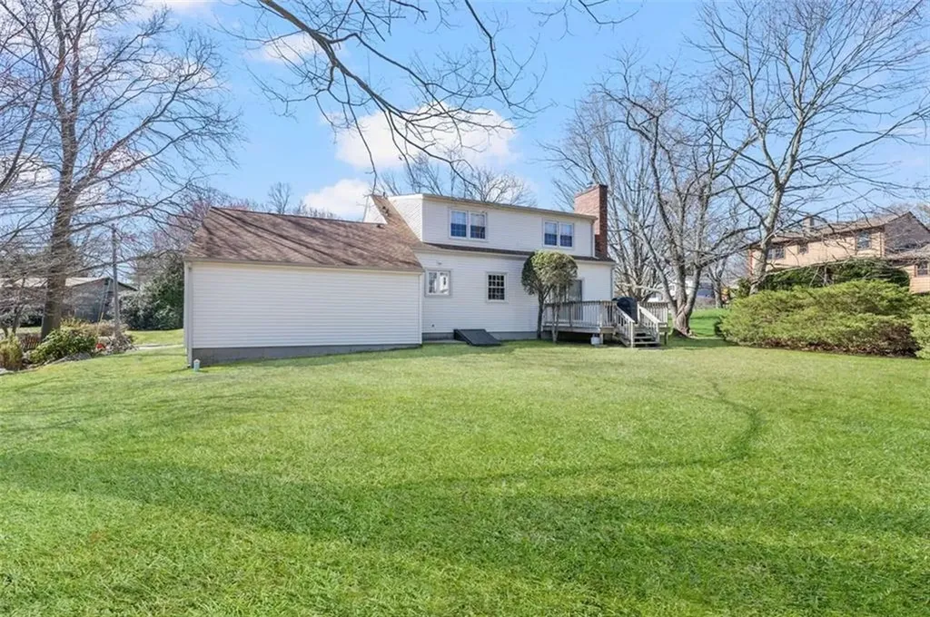121 Zinnia Street Warwick RI 02886