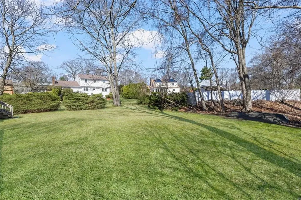 121 Zinnia Street Warwick RI 02886