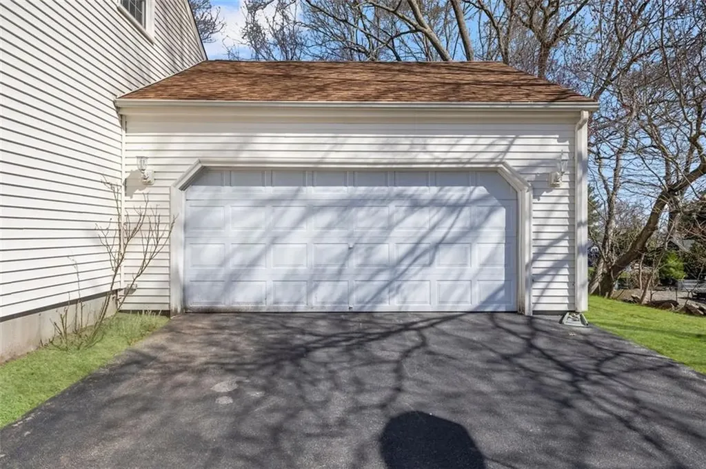 121 Zinnia Street Warwick RI 02886