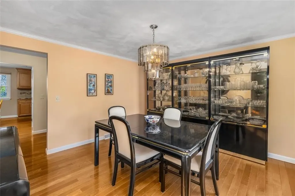 121 Zinnia Street Warwick RI 02886