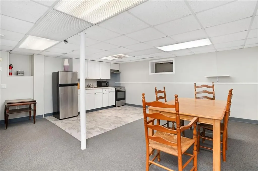 1040 Cranston Street Cranston RI 02910