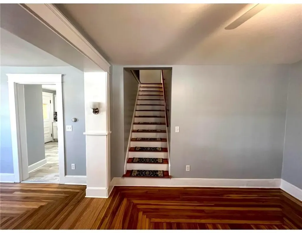 348 Market Street Warren RI 02885