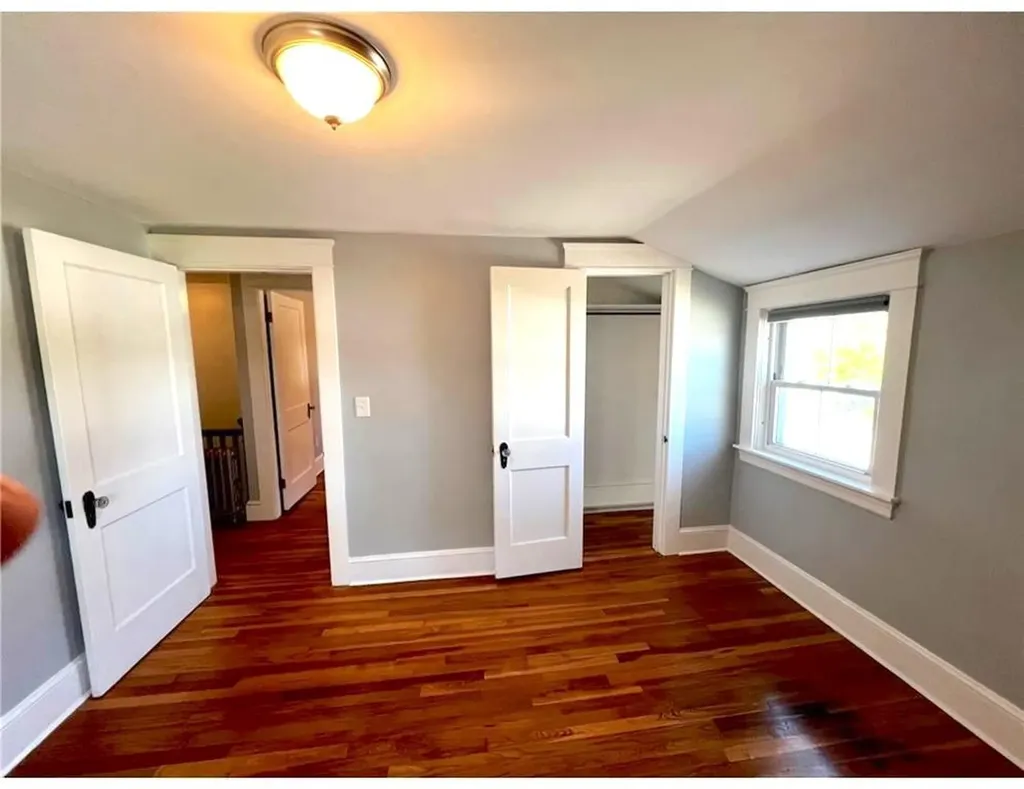 348 Market Street Warren RI 02885
