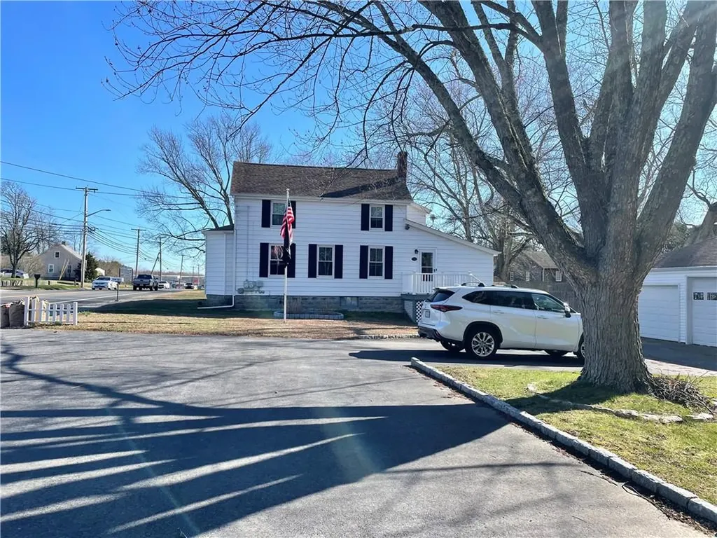 348 Market Street Warren RI 02885