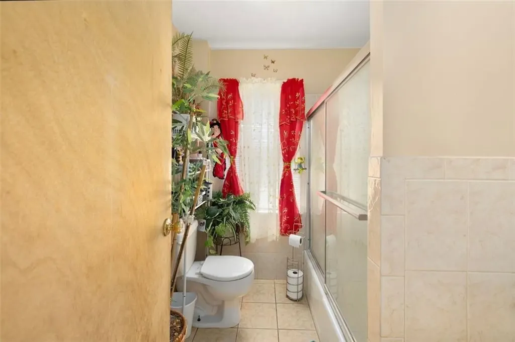 34 Byron Street Cranston RI 02920
