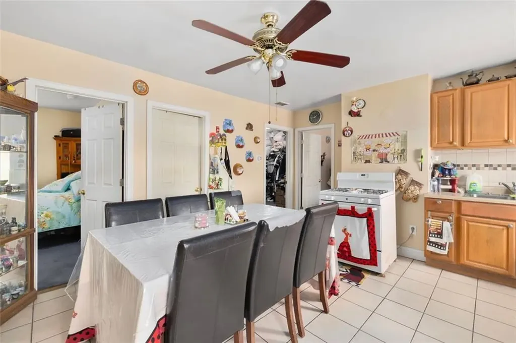 34 Byron Street Cranston RI 02920