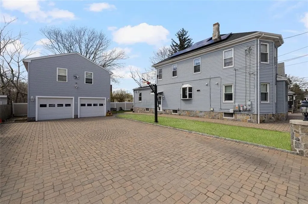 34 Byron Street Cranston RI 02920