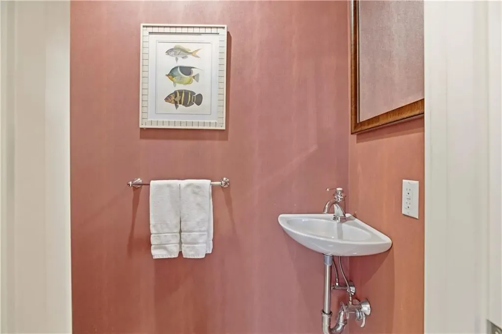 125 Corys Lane Portsmouth RI 02871