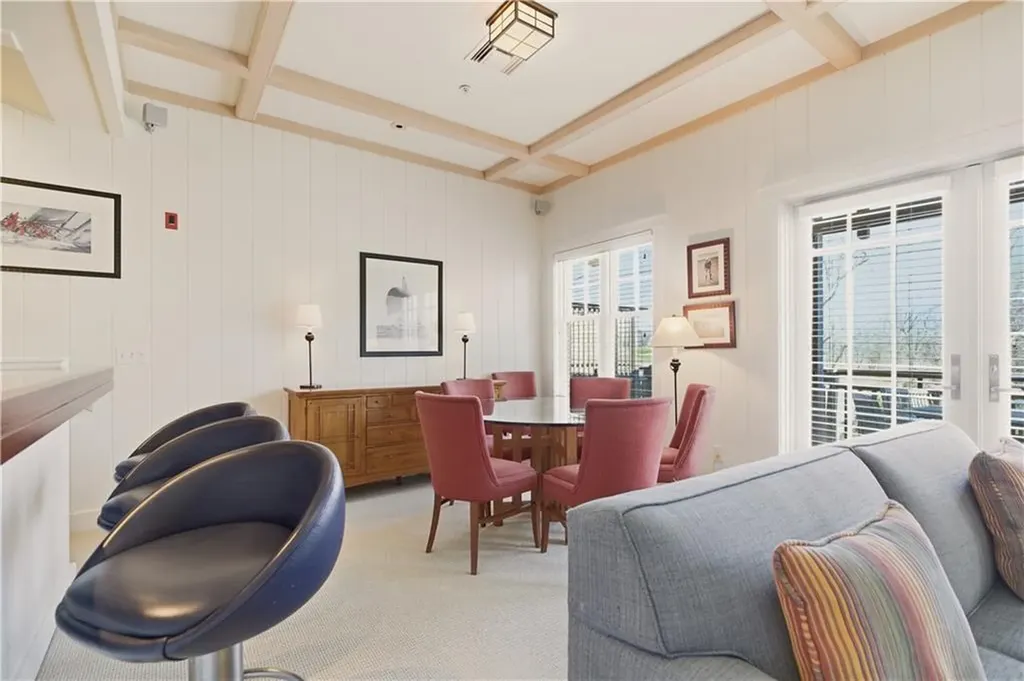 125 Corys Lane Portsmouth RI 02871