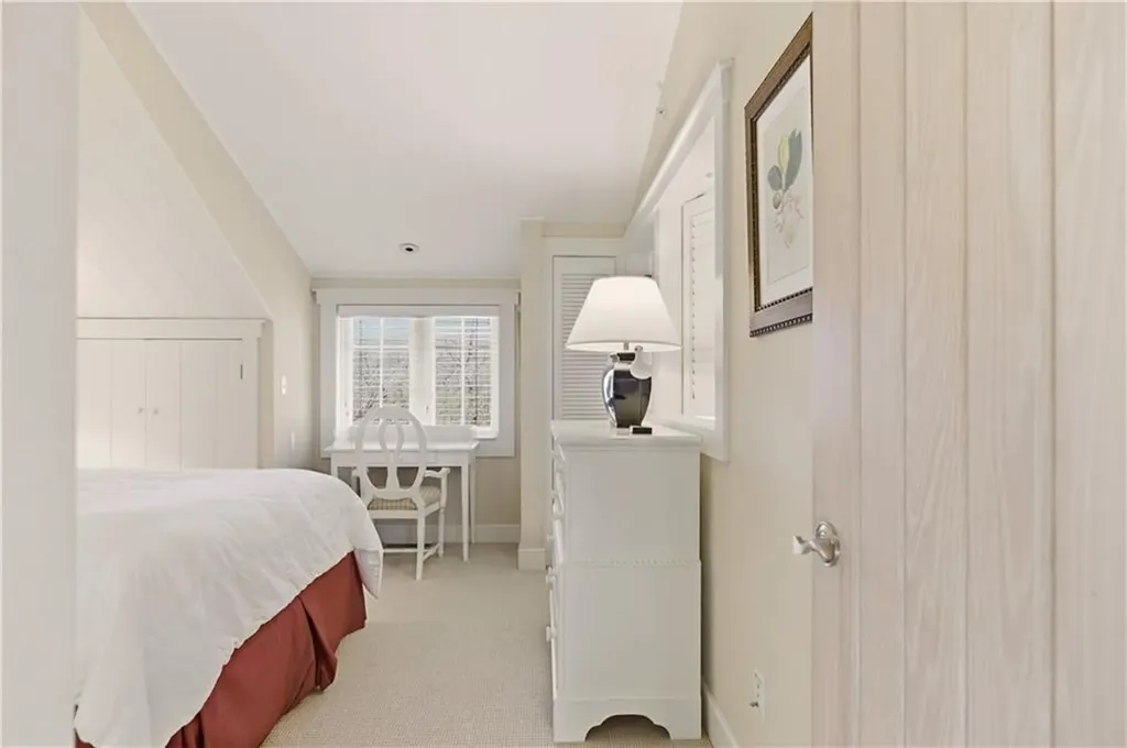 125 Corys Lane Portsmouth RI 02871