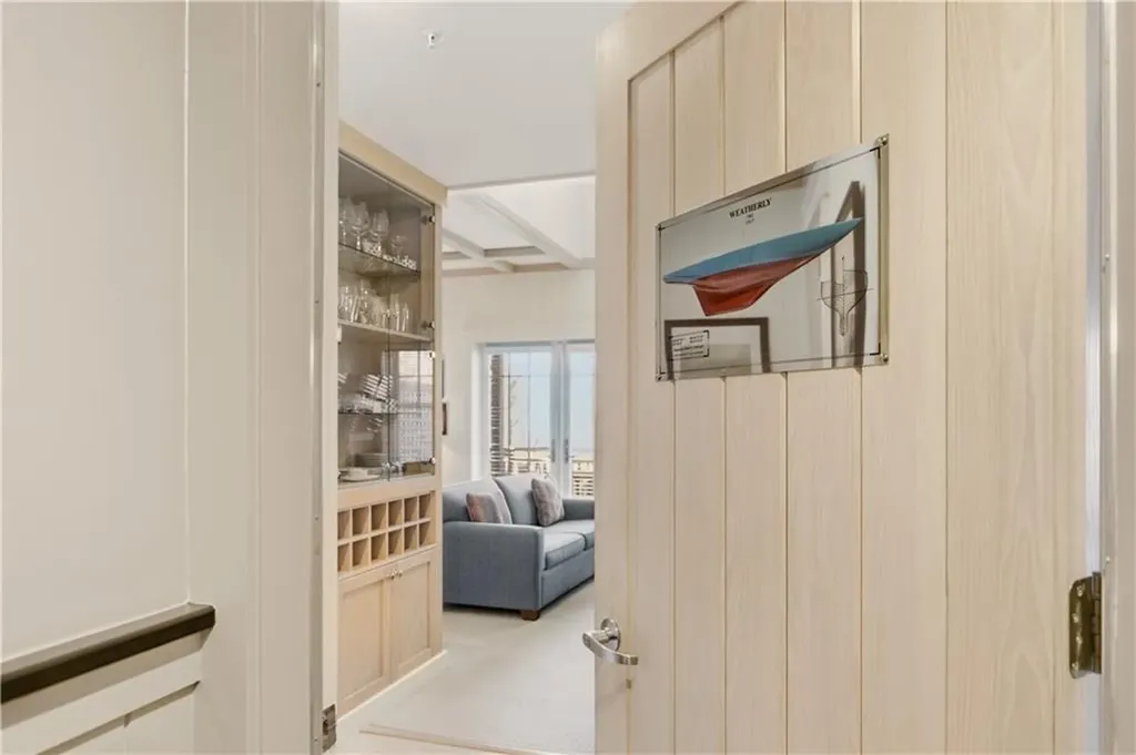 125 Corys Lane Portsmouth RI 02871