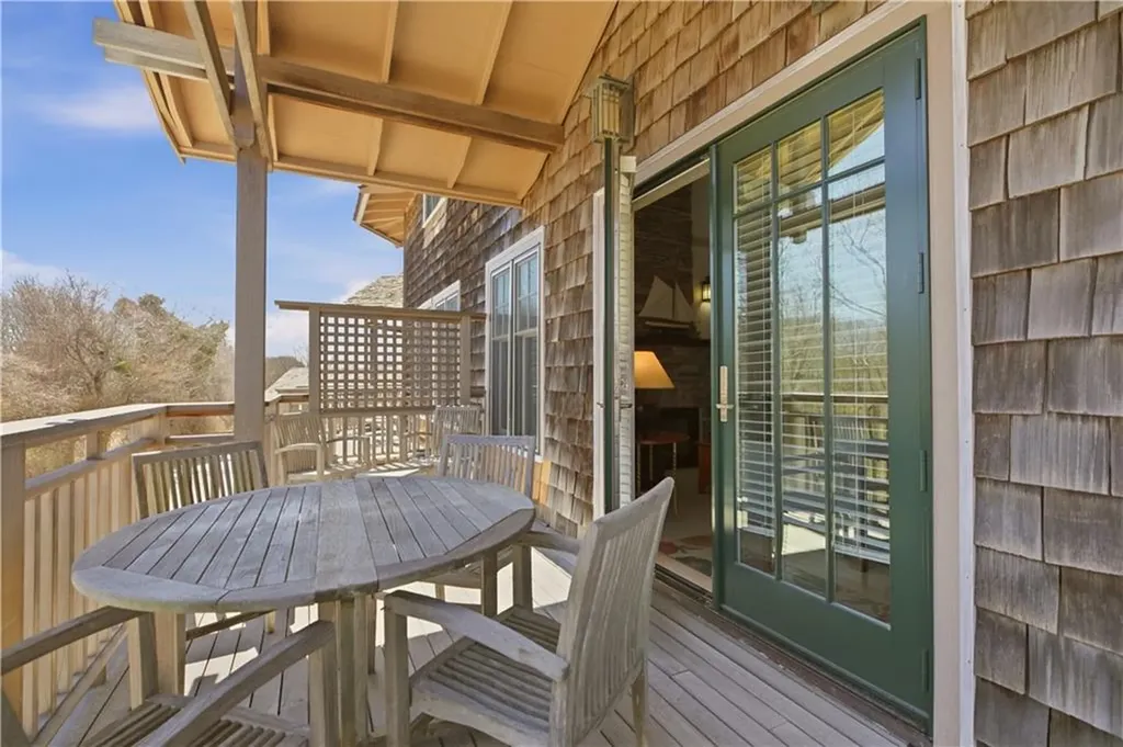 125 Corys Lane Portsmouth RI 02871