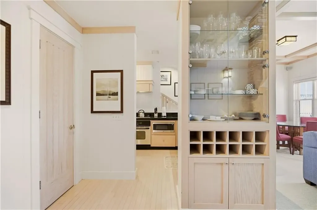 125 Corys Lane Portsmouth RI 02871