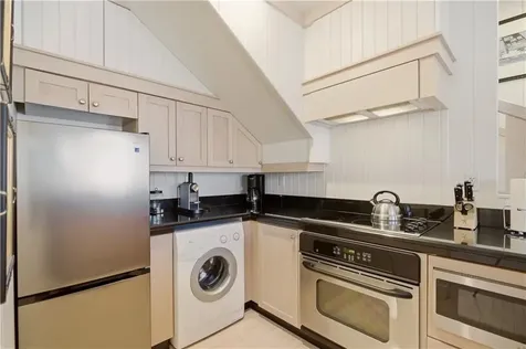 125 Corys Lane Portsmouth RI 02871