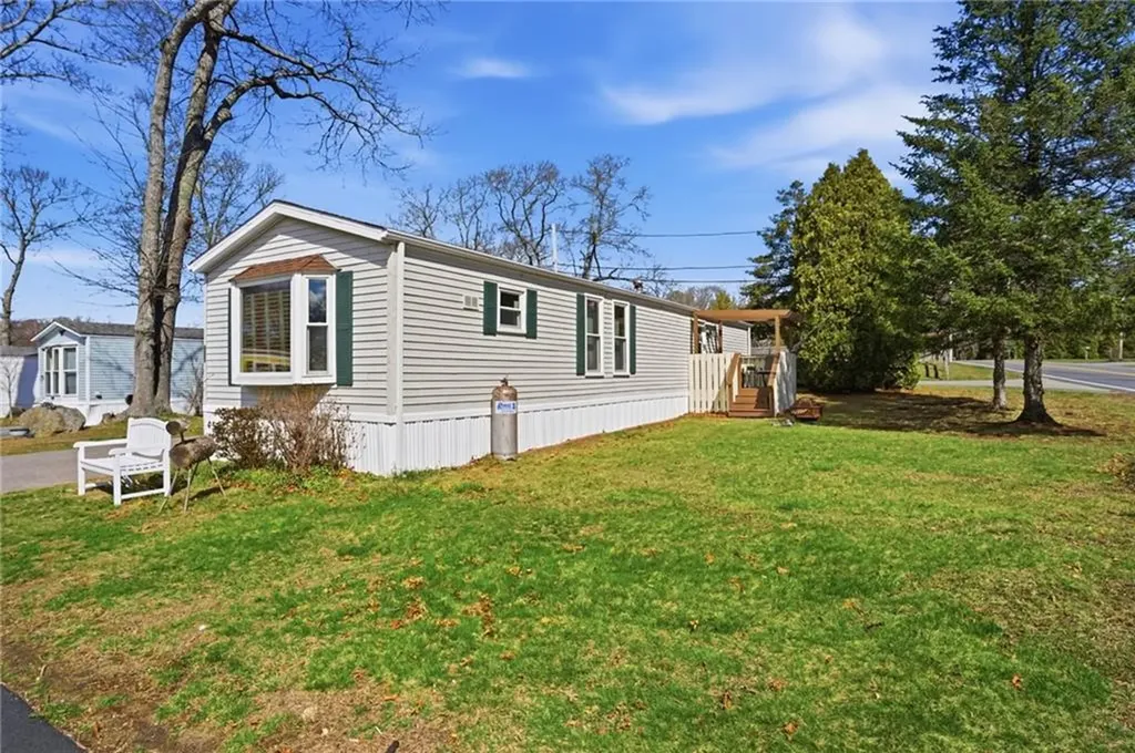 225 #401 Brayton Road Tiverton RI 02878