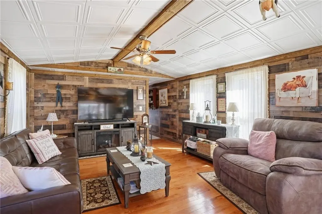 225 #401 Brayton Road Tiverton RI 02878