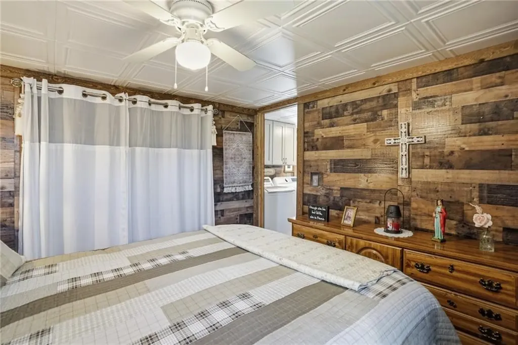 225 #401 Brayton Road Tiverton RI 02878
