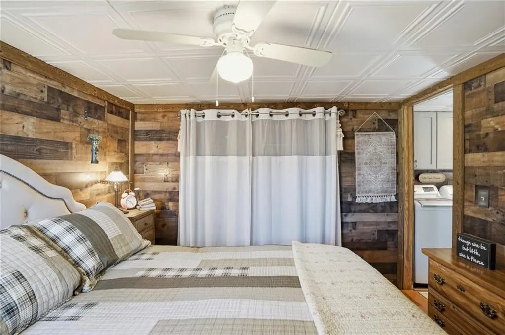 225 #401 Brayton Road Tiverton RI 02878