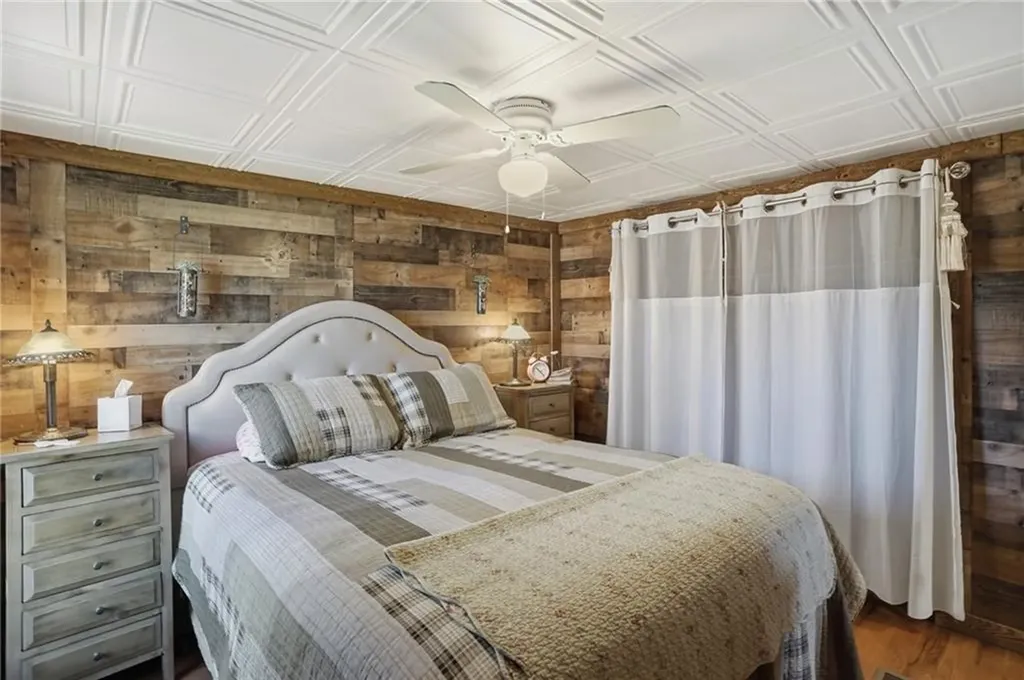 225 #401 Brayton Road Tiverton RI 02878