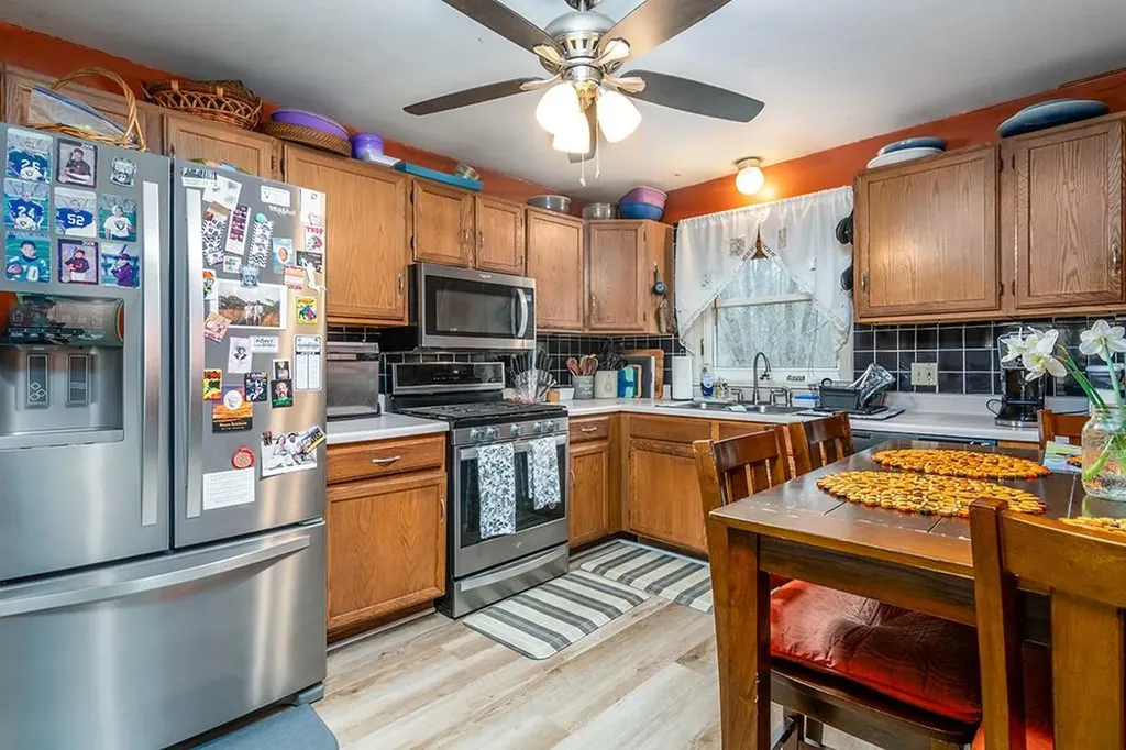 1668 Kingstown Road South Kingstown RI 02879