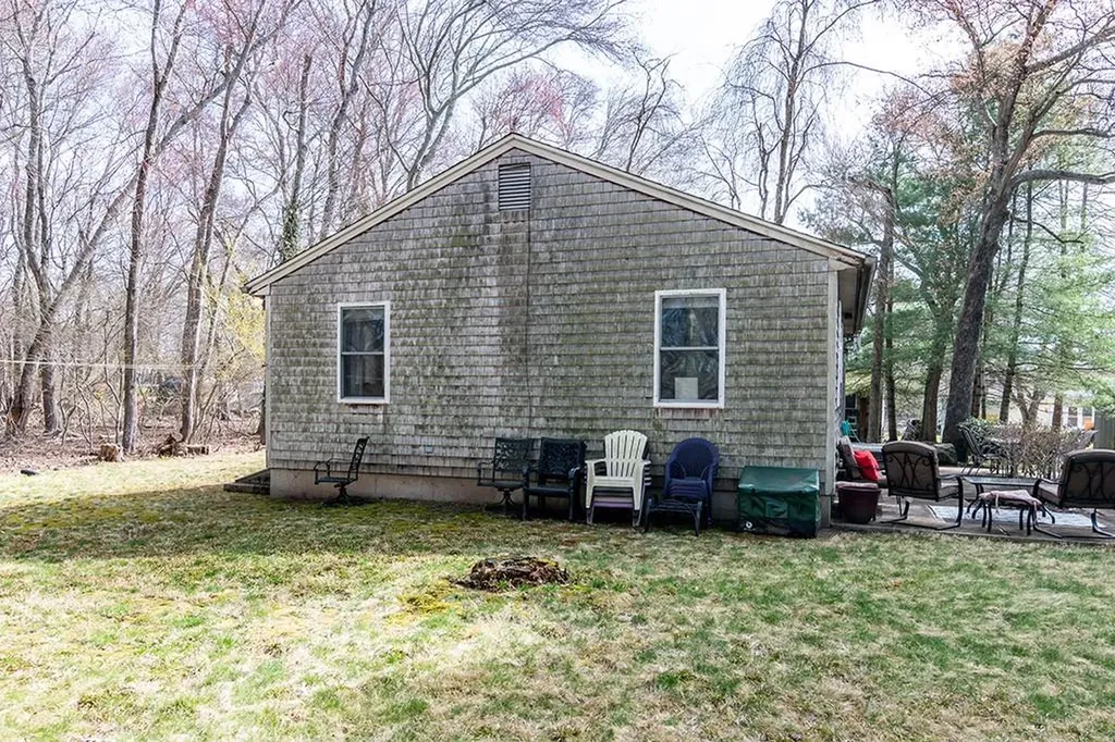 1668 Kingstown Road South Kingstown RI 02879