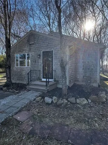 1668 Kingstown Road South Kingstown RI 02879