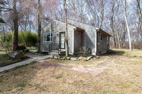 1668 Kingstown Road South Kingstown RI 02879