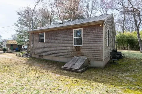 1668 Kingstown Road South Kingstown RI 02879