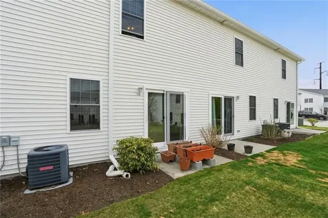 12 Gray Coach Lane Cranston RI 02921