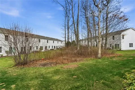 12 Gray Coach Lane Cranston RI 02921