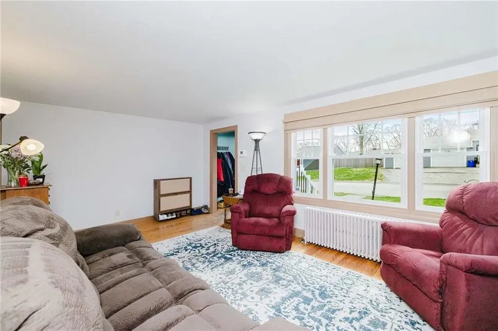 72 Beardsworth Road Tiverton RI 02878