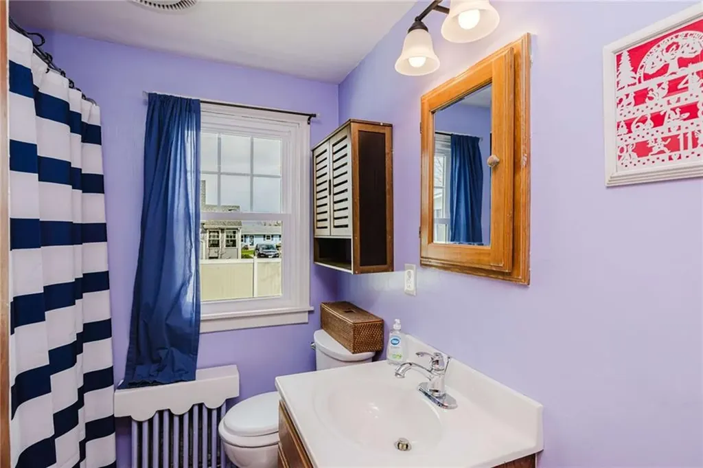 72 Beardsworth Road Tiverton RI 02878