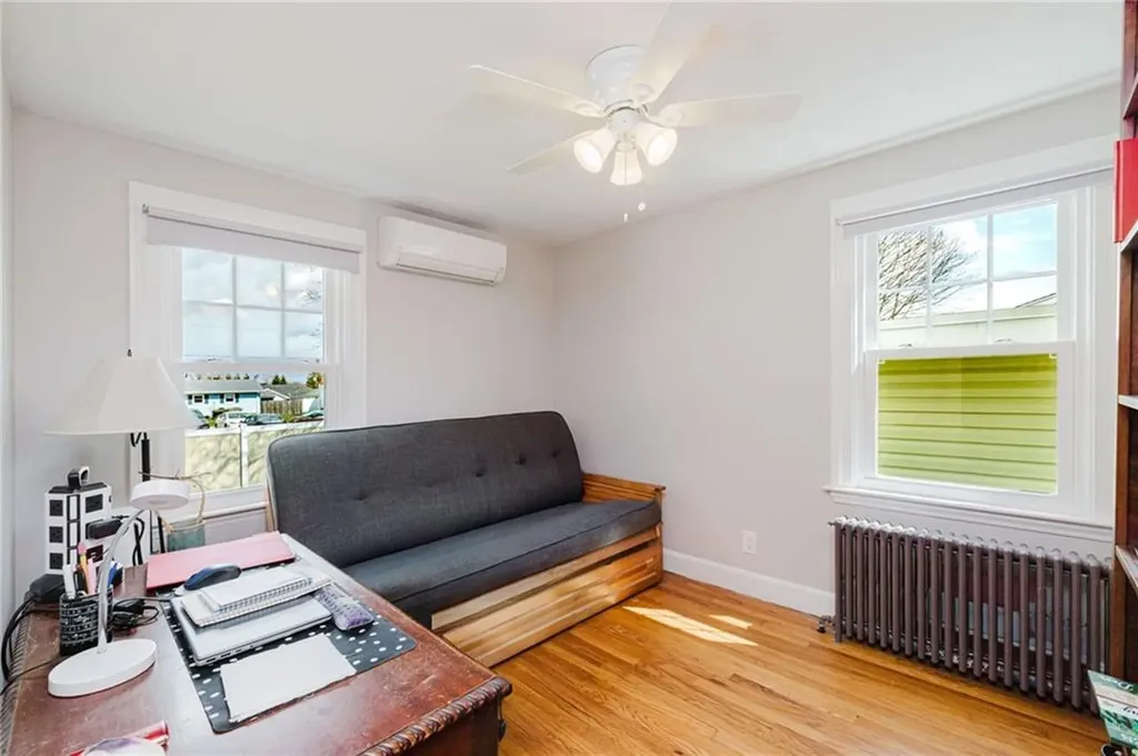 72 Beardsworth Road Tiverton RI 02878